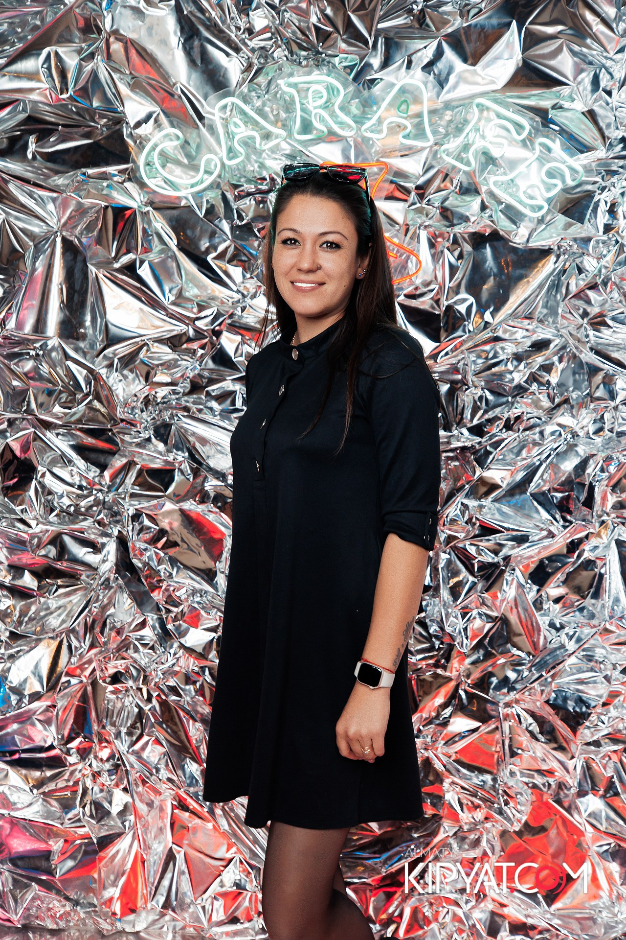 ВЕЧЕРИНКА 90Х КАФЕ CARAFE. КИПЯТКОМ АЛМАТЫ! Фотосъемка мероприятий в Алматы