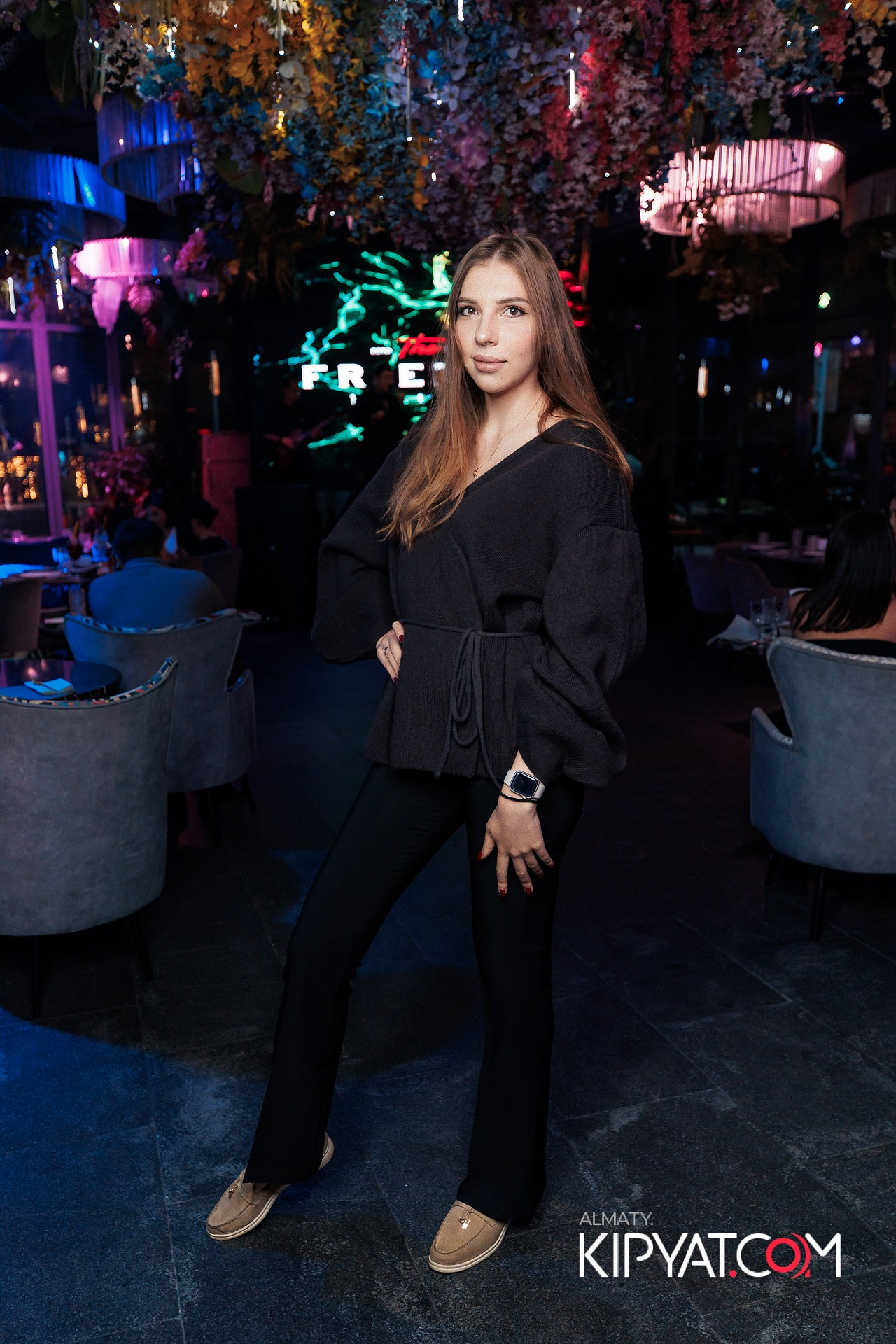 FRIENDS BAR & TERRACE. КИПЯТКОМ АЛМАТЫ! Фотосъемка мероприятий в Алматы