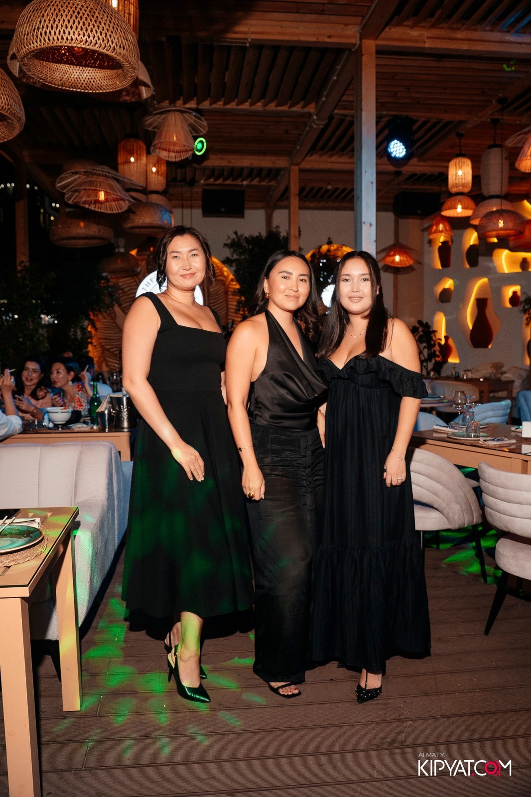 MOOD KARAOKE & TERRACE. КИПЯТКОМ АЛМАТЫ!