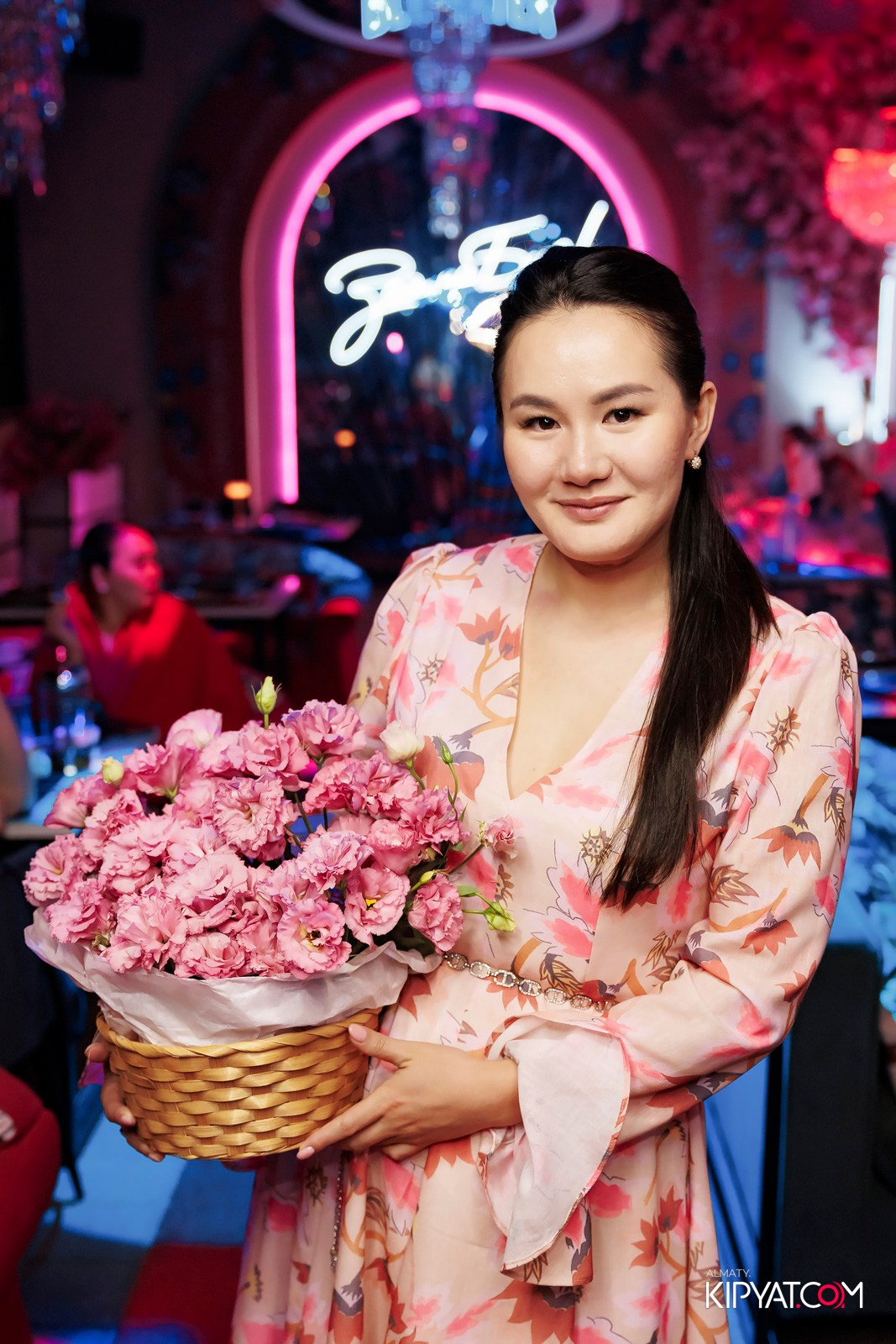 ЗАЯ, НА БИС. КИПЯТКОМ АЛМАТЫ!