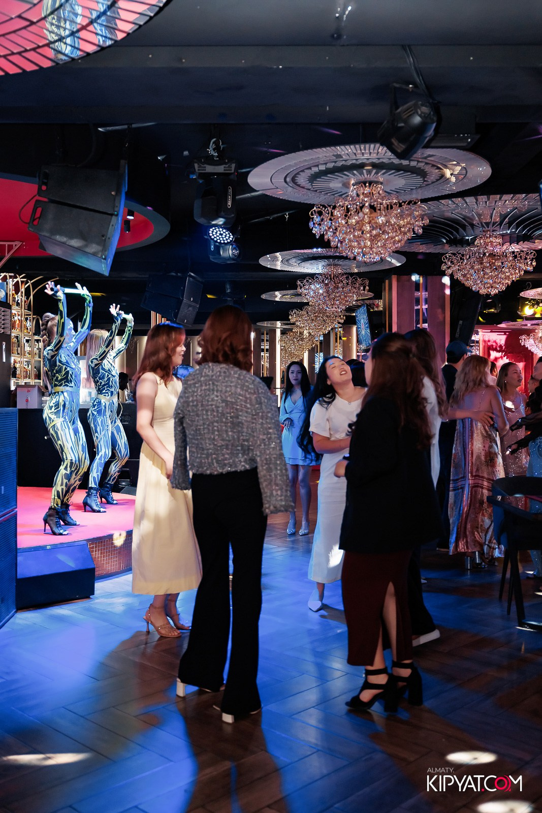 ЗАЯ, НА БИС. КИПЯТКОМ АЛМАТЫ!