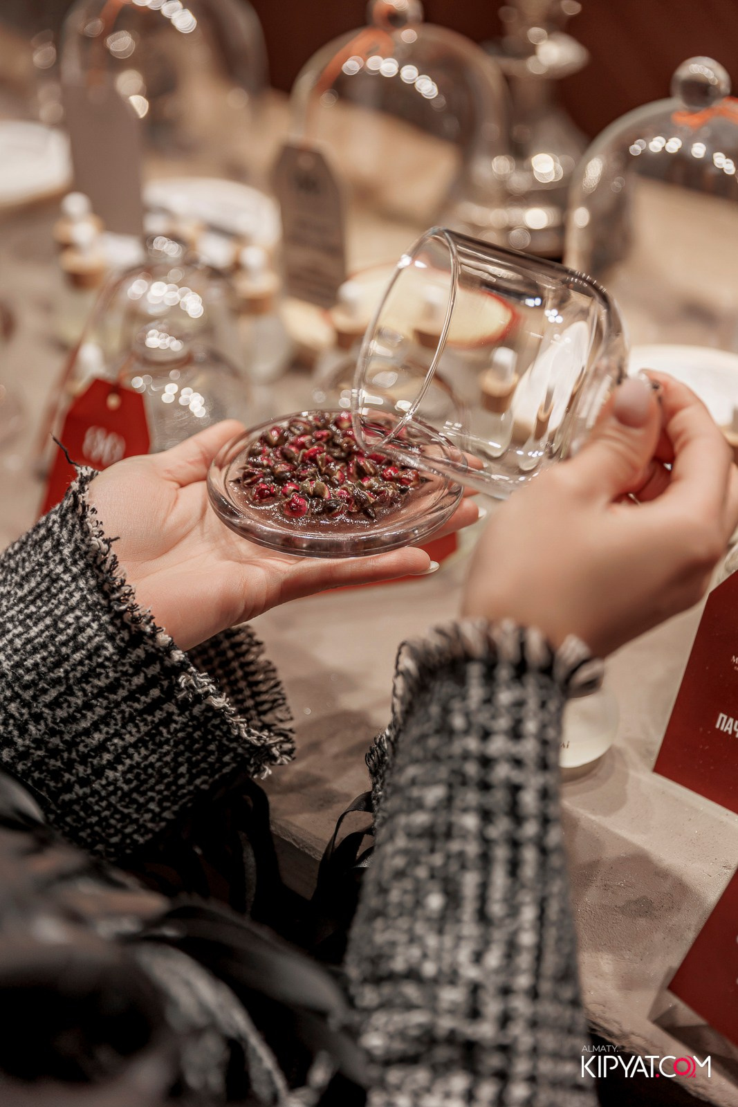 ОТКРЫТИЕ ПАРФЮМЕРНОГО ДОМА MAISON PERFUME. КИПЯТКОМ АЛМАТЫ!