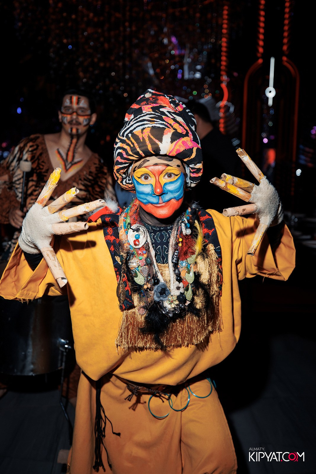 FRIENDS BAR & TERRACE. КИПЯТКОМ АЛМАТЫ!