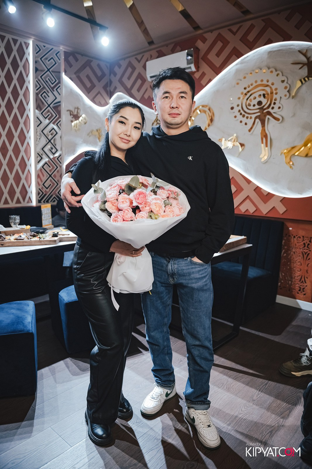 УХО И МЕДВЕДЬ НА ГАГАРИНА. КИПЯТКОМ АЛМАТЫ!