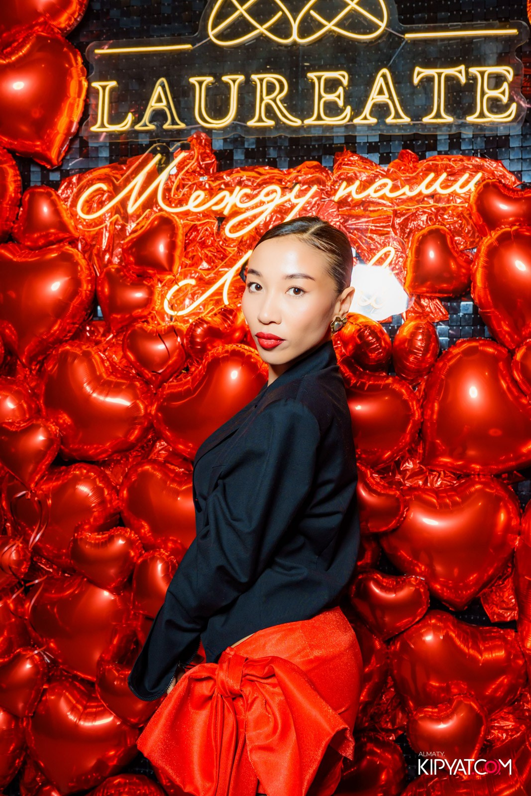 LAUREATE KARAOKE HALL. КИПЯТКОМ АЛМАТЫ!