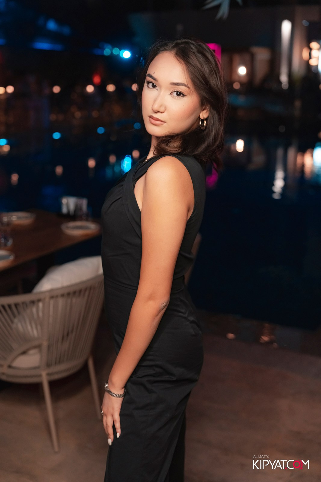 EDEN POOL & BAR. КИПЯТКОМ АЛМАТЫ!