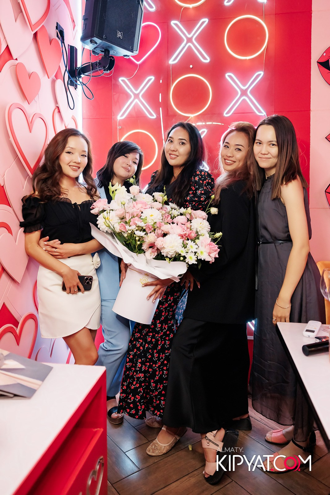 ЗАЯ, НА БИС. КИПЯТКОМ АЛМАТЫ!