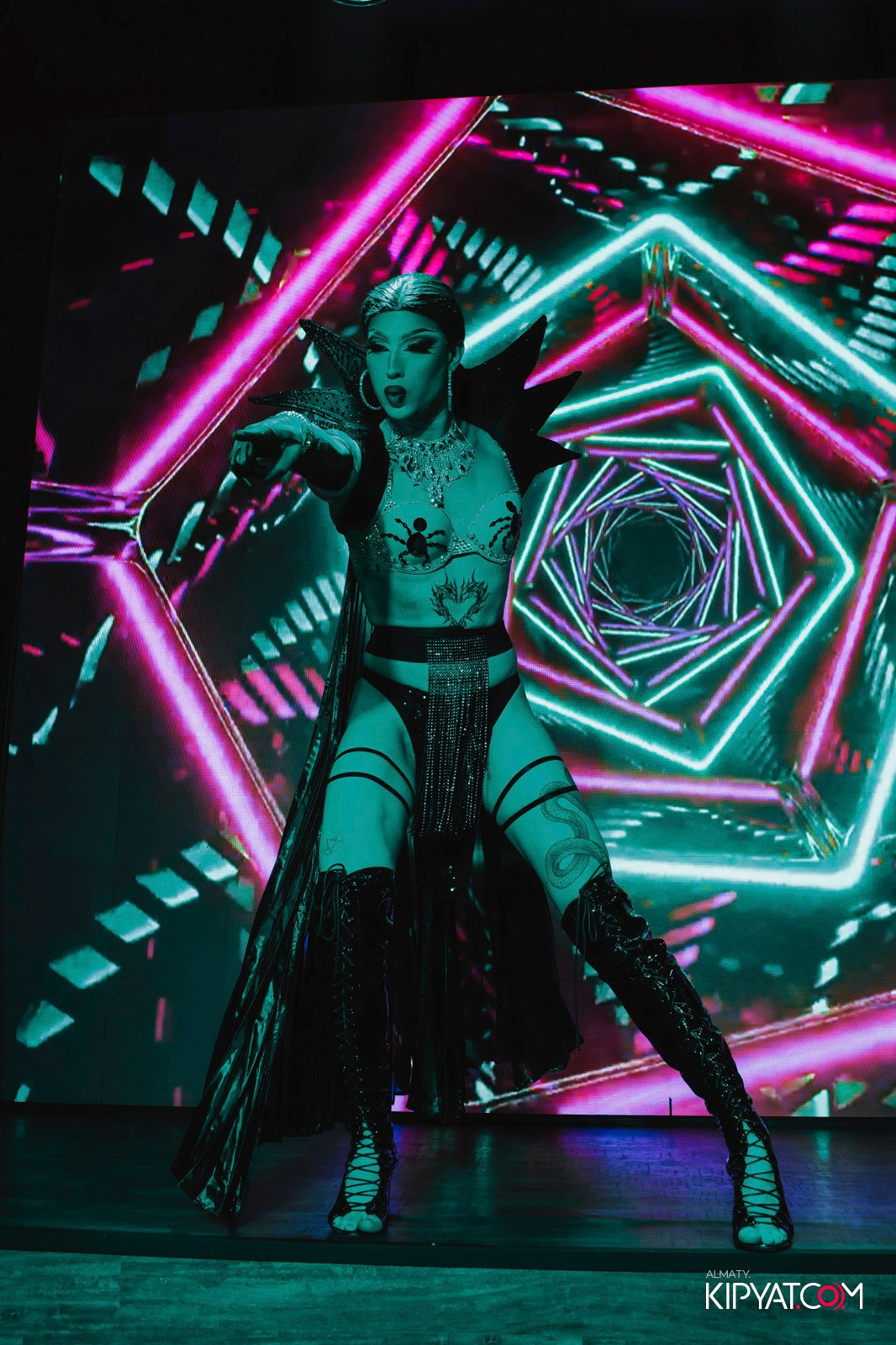 НОЧНОЙ КЛУБ ICON. КИПЯТКОМ АЛМАТЫ!