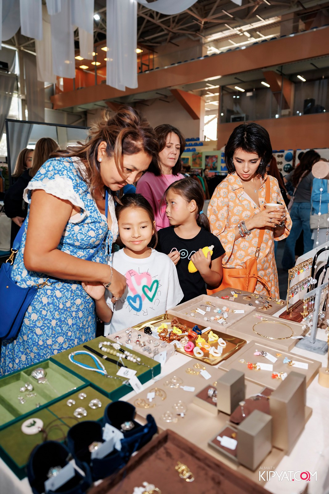 ETHNO POP-UP STORE: SABANTOI В SADU ARENA. КИПЯТКОМ АЛМАТЫ!