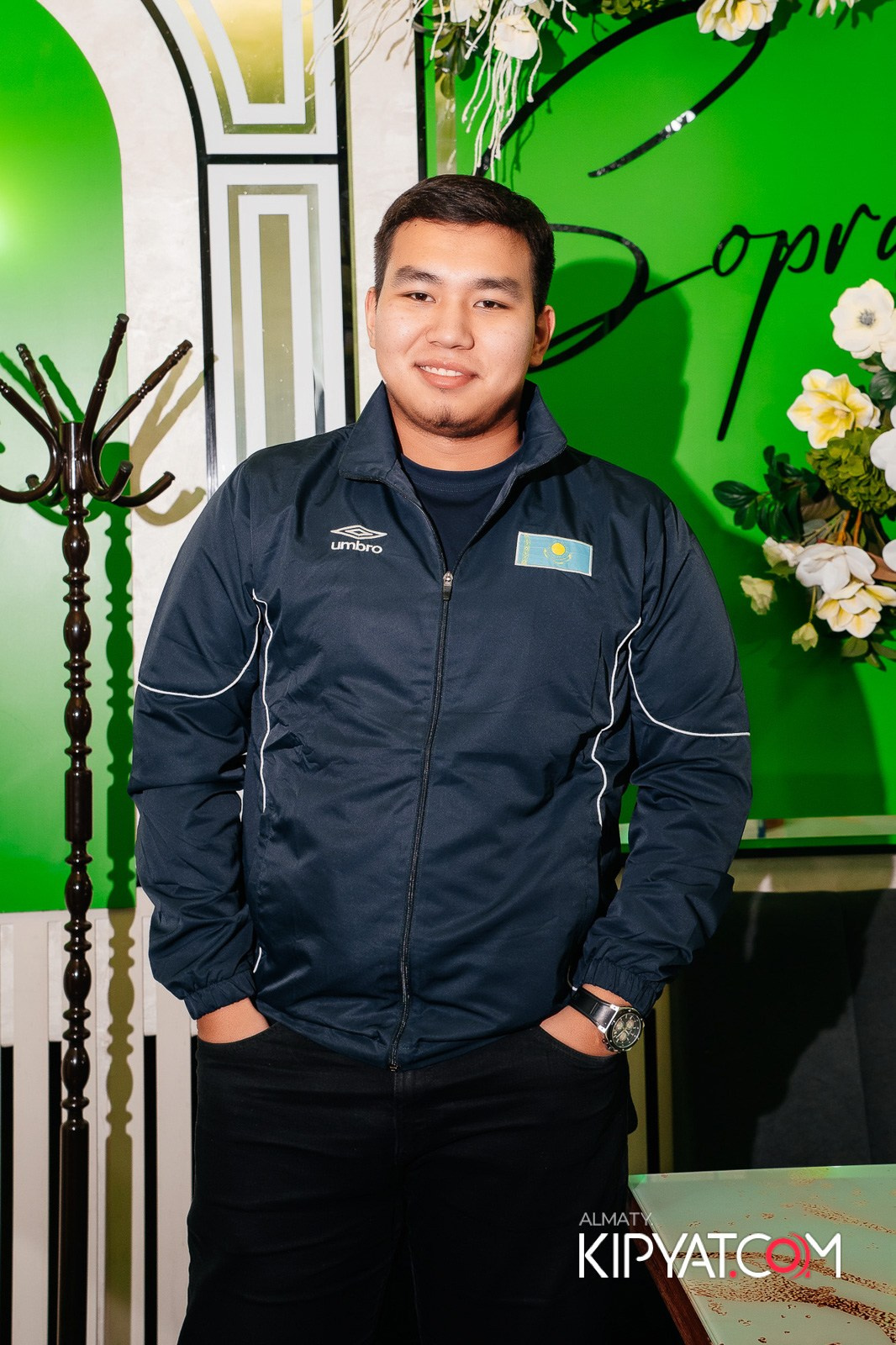 УХО И МЕДВЕДЬ НА ГАГАРИНА. КИПЯТКОМ АЛМАТЫ!