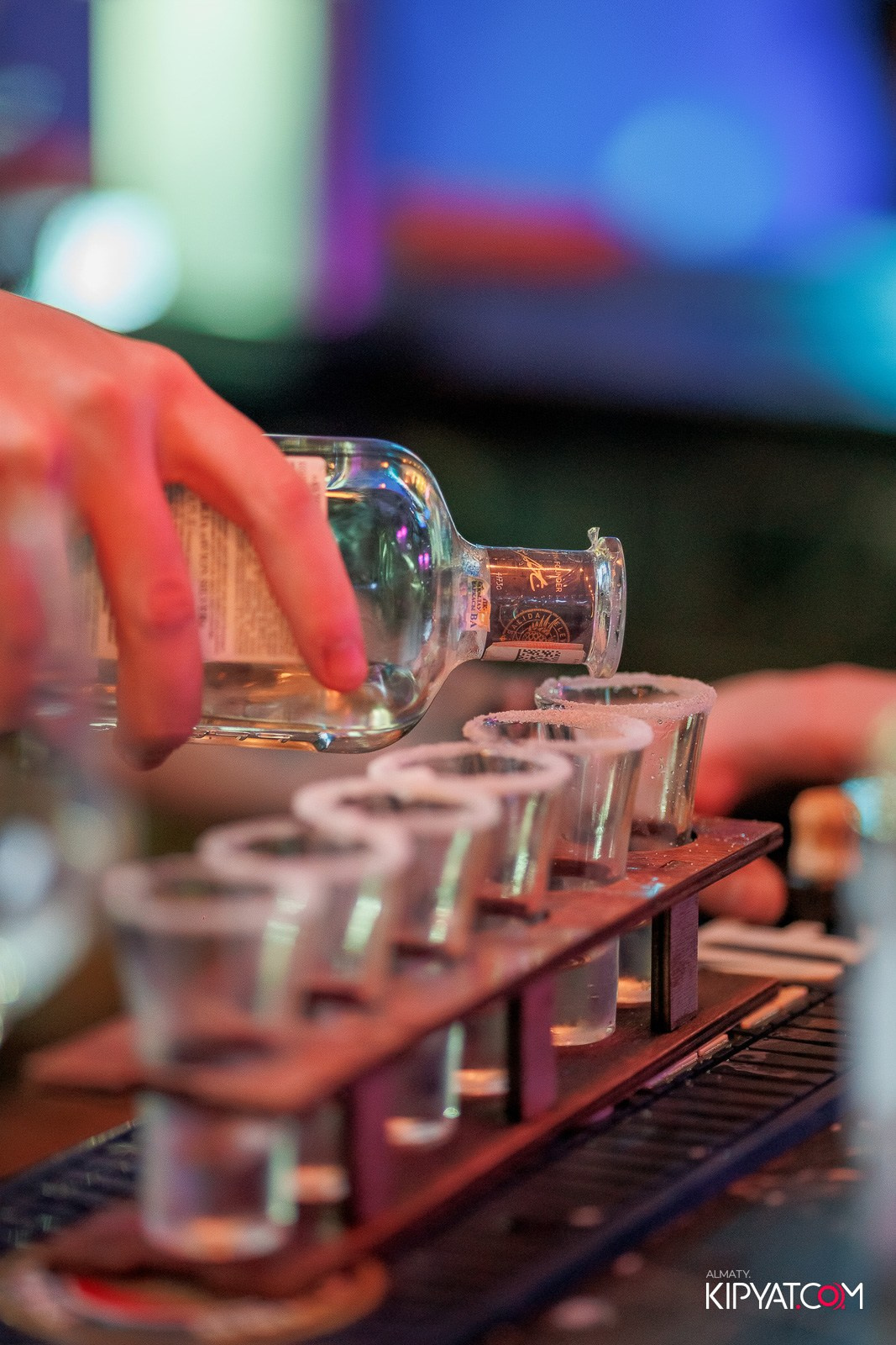 ДОРОГАЯ, Я НЕ ПИЛ. КИПЯТКОМ АЛМАТЫ!