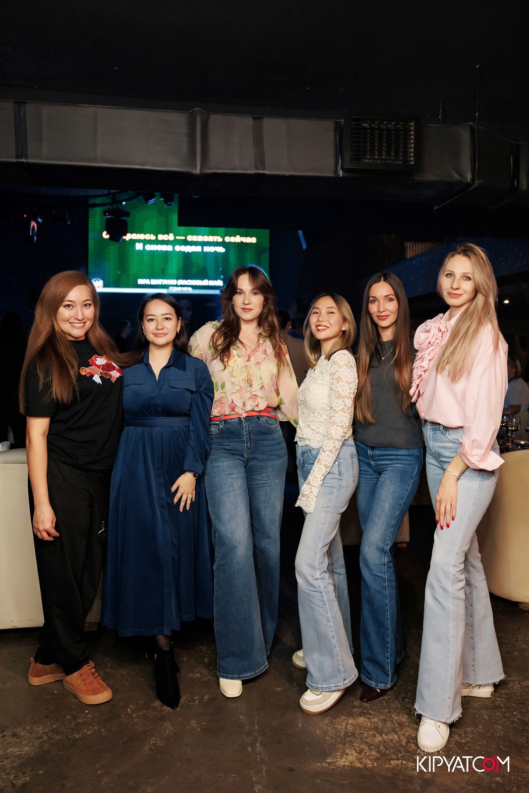 МУЗЫКАЛЬНОЕ ЛОТО В HIT RETRO. КИПЯТКОМ АЛМАТЫ! Фотосъемка мероприятий в Алматы