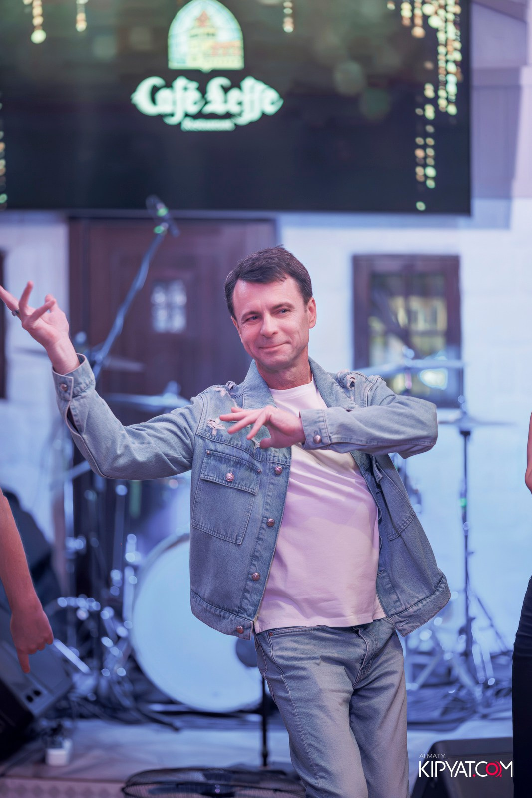 ОФИЦИАЛЬНОЕ ОТКРЫТИЕ CAFE LEFFE. КИПЯТКОМ АЛМАТЫ!