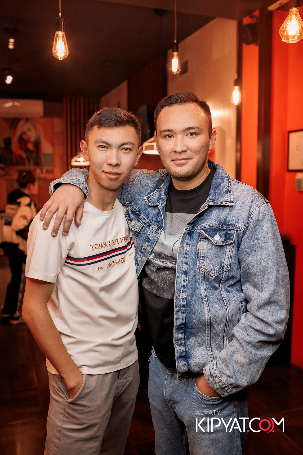 ШАШЛЫКОФФ. КИПЯТКОМ АЛМАТЫ!