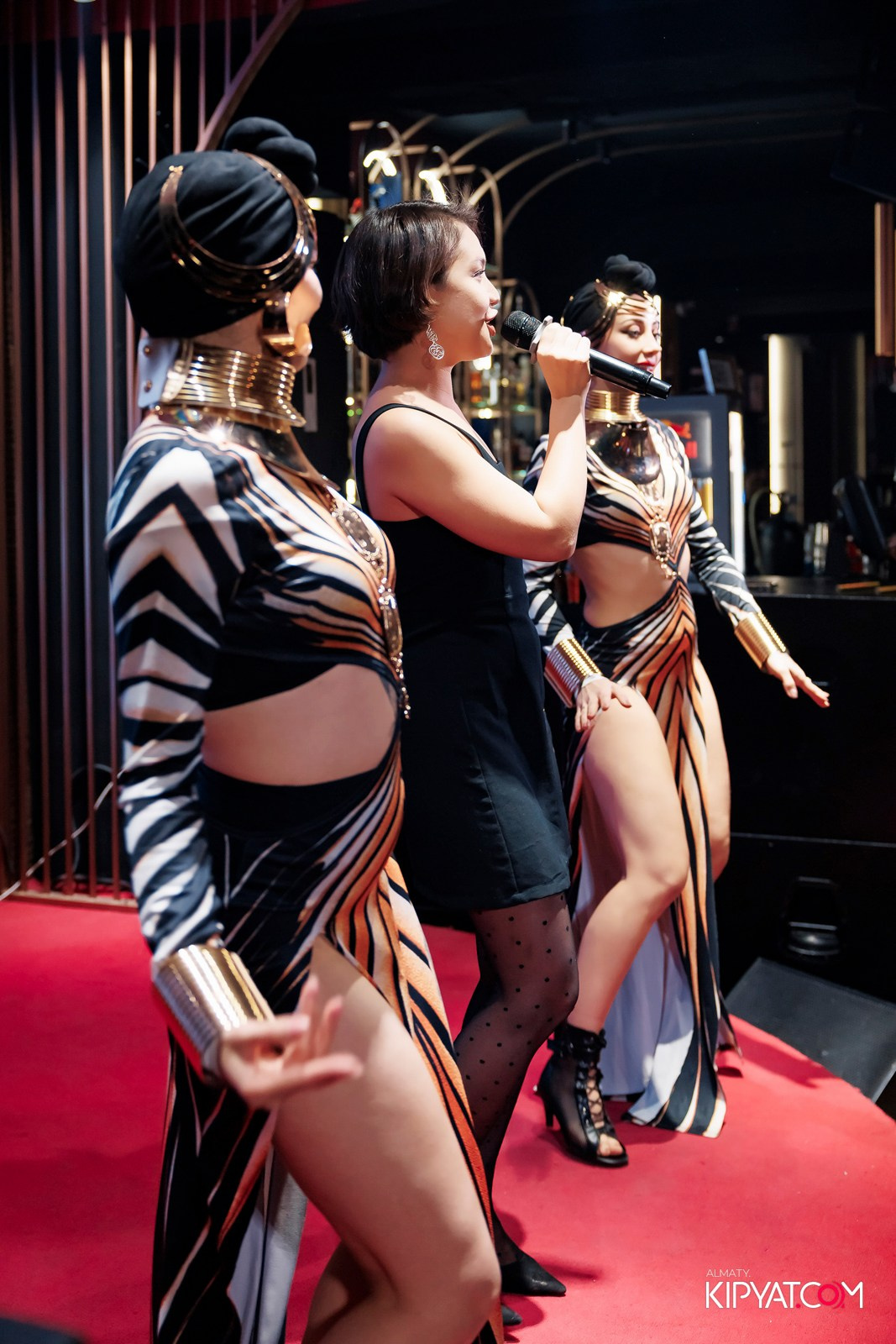 ЗАЯ, НА БИС. КИПЯТКОМ АЛМАТЫ!