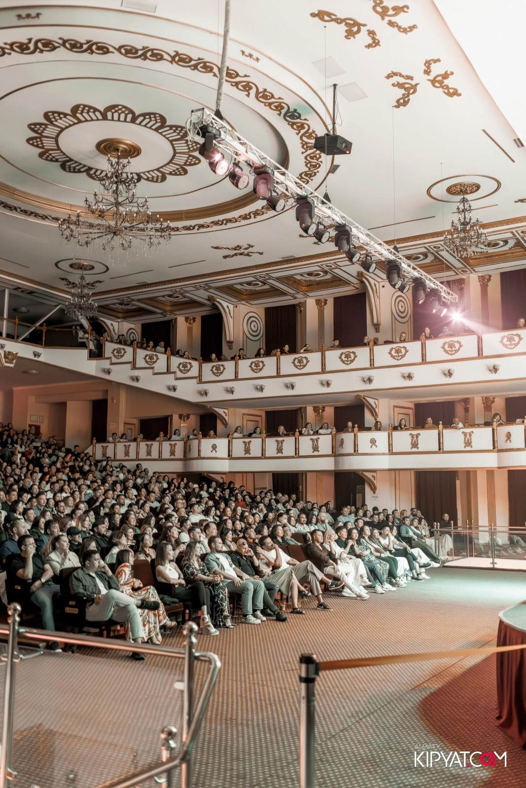 STAND UP КОНЦЕРТ АЛЕКСАНДА МЕРКУЛЬ. КИПЯТКОМ АЛМАТЫ!