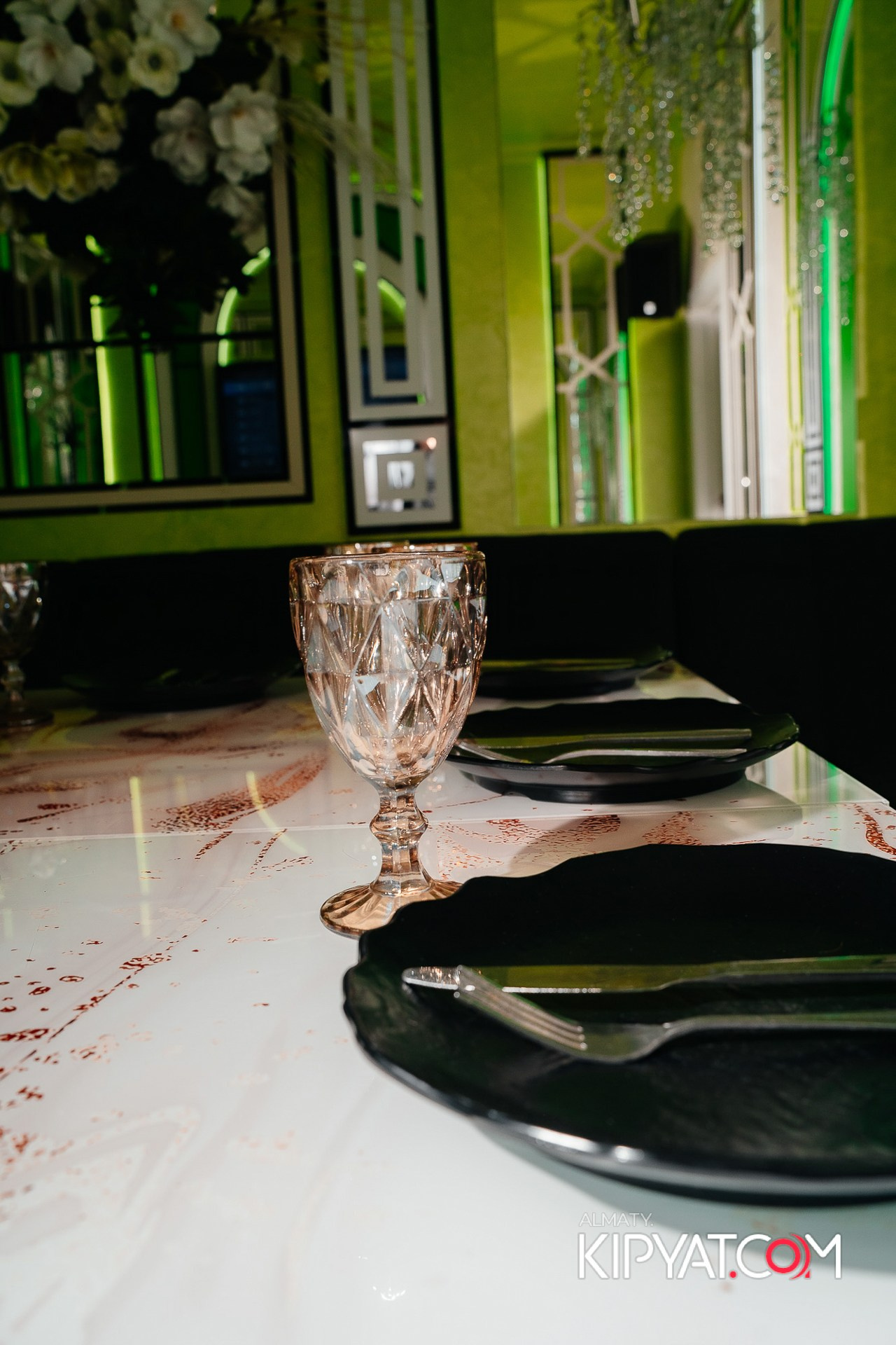 УХО И МЕДВЕДЬ НА ГАГАРИНА. КИПЯТКОМ АЛМАТЫ!