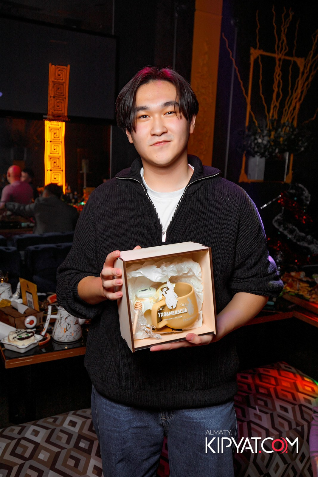 УХО И МЕДВЕДЬ НА ГАГАРИНА. КИПЯТКОМ АЛМАТЫ!