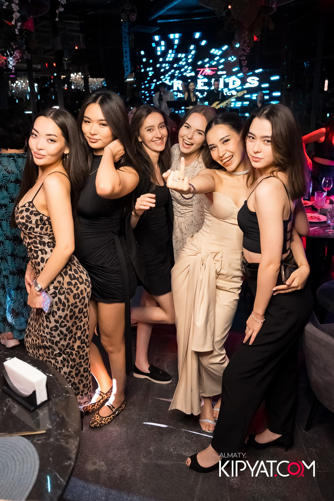 FRIENDS BAR & TERRACE. КИПЯТКОМ АЛМАТЫ!