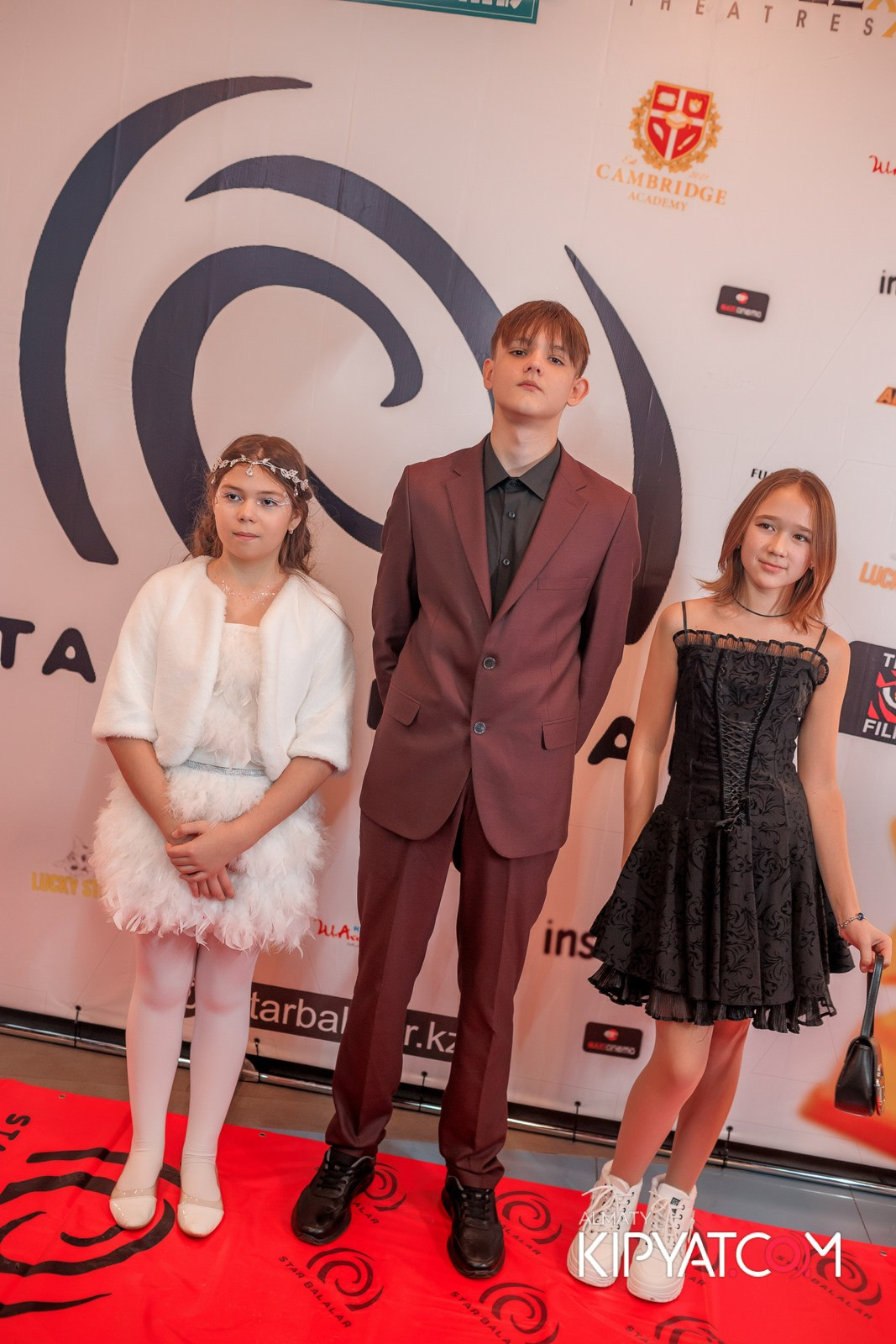 ПРЕЗЕНТАЦИЯ 8 ГРУППЫ КИНОПРОЕКТА «STARBALALAR». КИПЯТКОМ АЛМАТЫ!