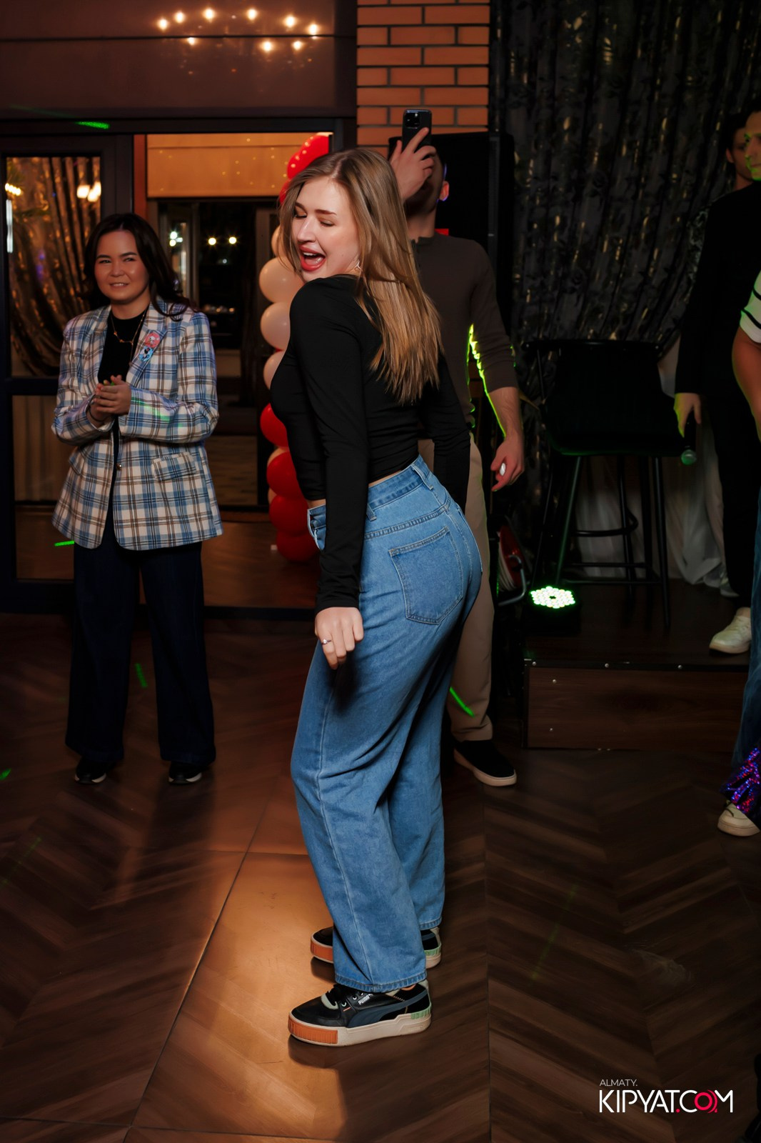 ОТКРЫТИЕ РЕСТОРАНА VESELIDZE НА АБАЯ. КИПЯТКОМ АЛМАТЫ! Фотосъемка мероприятий в Алматы