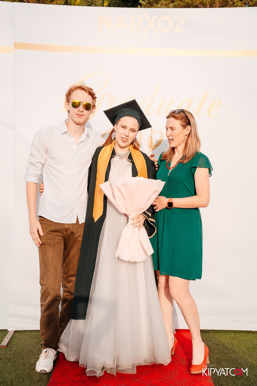 ВРУЧЕНИЕ ДИПЛОМОВ — НАРХОЗ КОЛЛЕДЖ. Part 1. КИПЯТКОМ АЛМАТЫ!