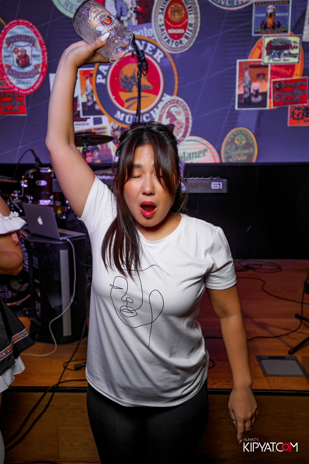 PAULANER. КИПЯТКОМ АЛМАТЫ!