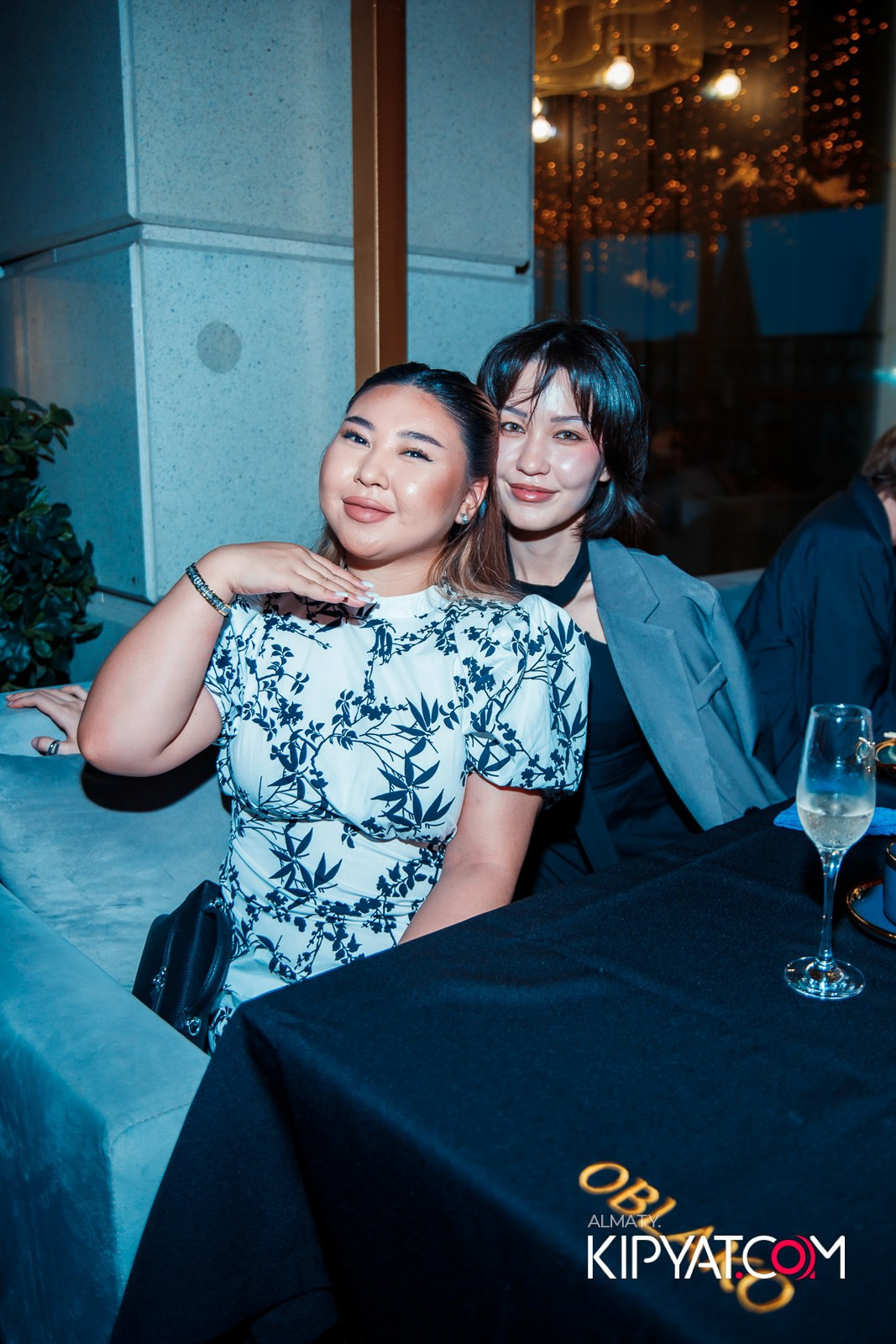 OBLAKO LOUNGE BAR. КИПЯТКОМ АЛМАТЫ!