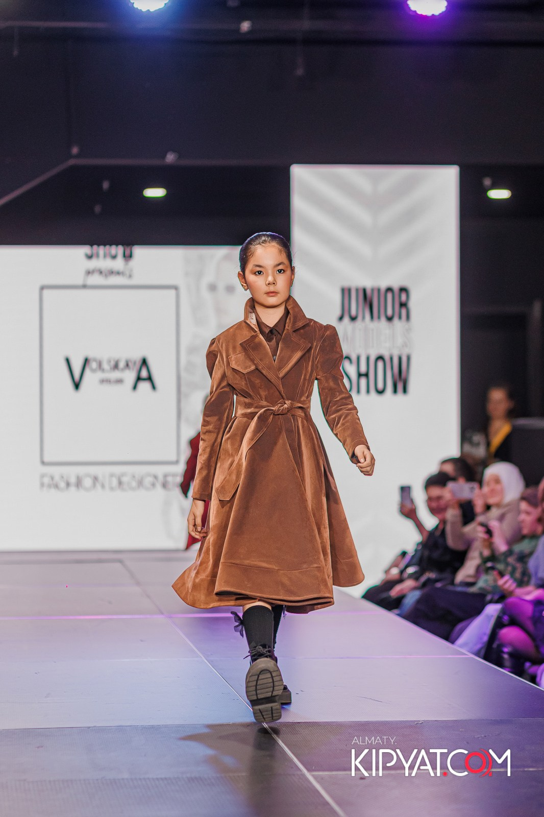 JUNIOR MODELS SHOW В РАМКАХ БЛАГОТВОРИТЕЛЬНОГО ПРОЕКТА МОДА ЗА СЧАСТЬЕ ДЕТЕЙ. КИПЯТКОМ АЛМАТЫ!