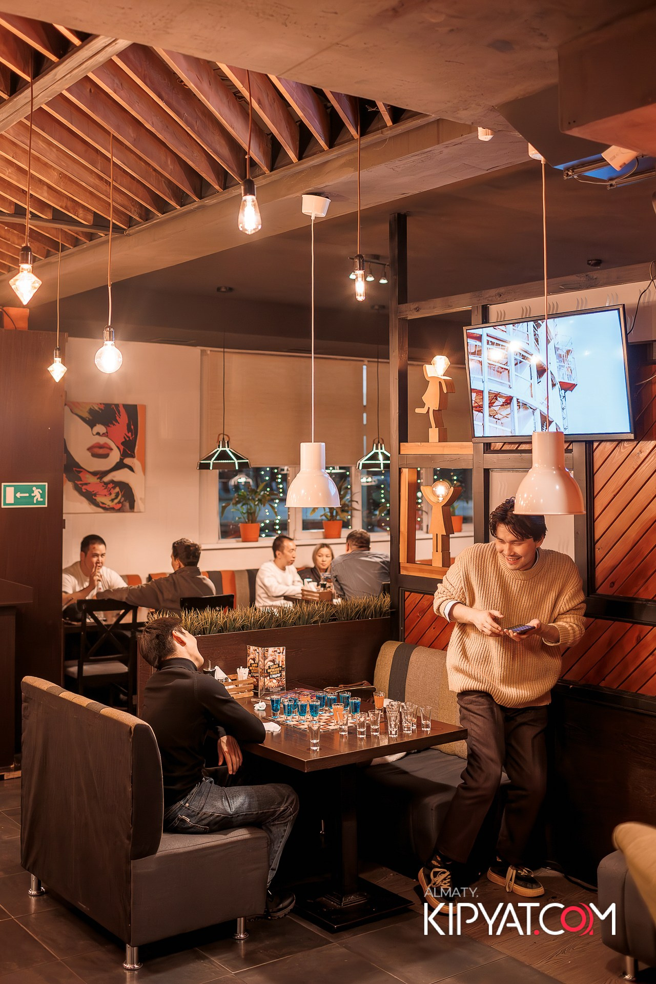 ШАШЛЫКОФФ. КИПЯТКОМ АЛМАТЫ!