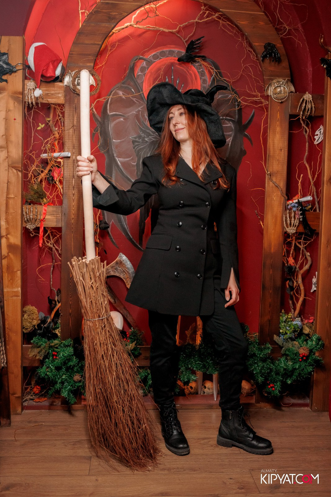 MERRY CREEPYSTMASS AND SPOOKY NEW YEAR — QUEEN OF THE DARKNESS BAR. КИПЯТКОМ АЛМАТЫ!