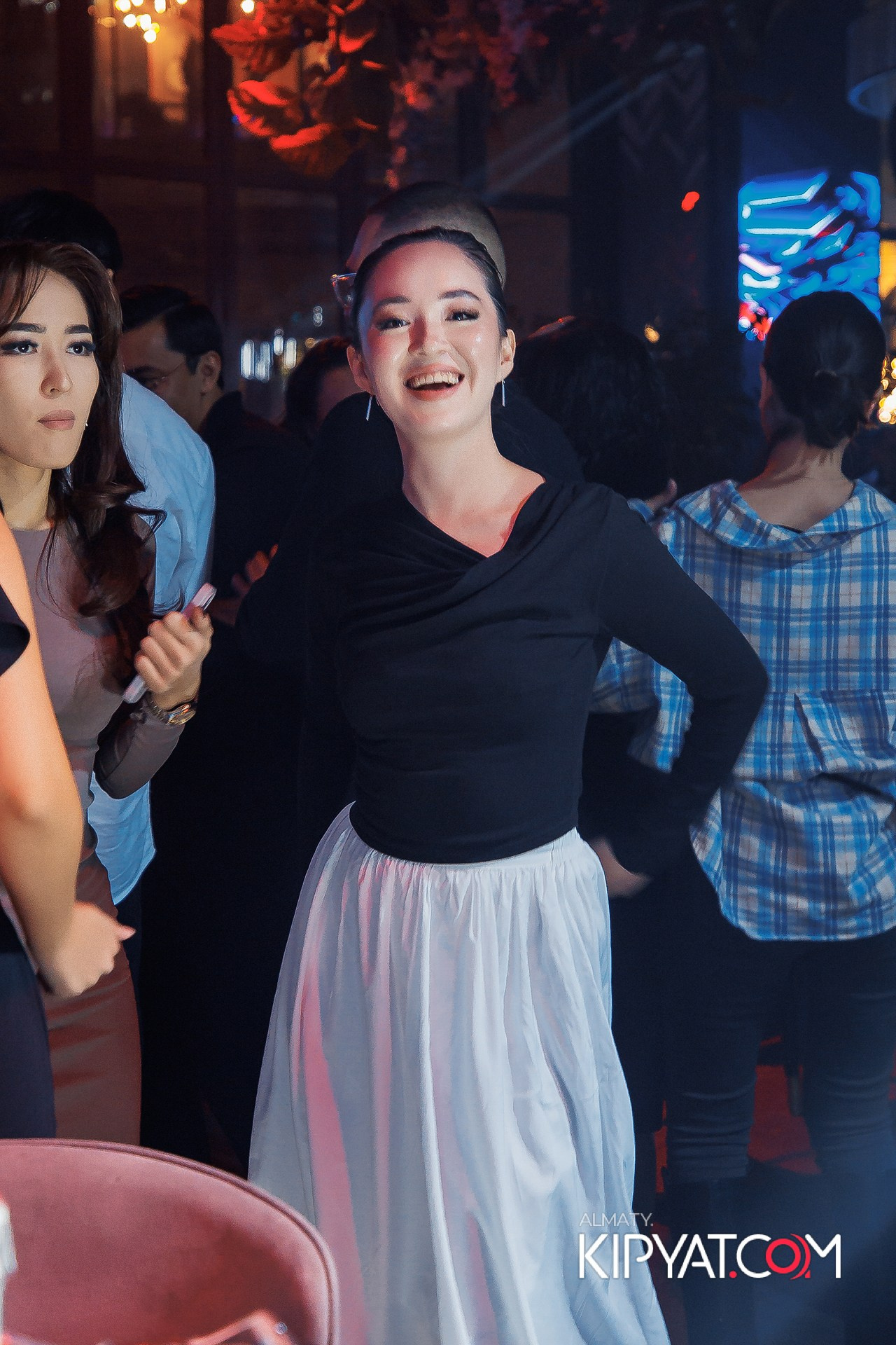 FRIENDS BAR & TERRACE. КИПЯТКОМ АЛМАТЫ! Фотосъемка мероприятий в Алматы