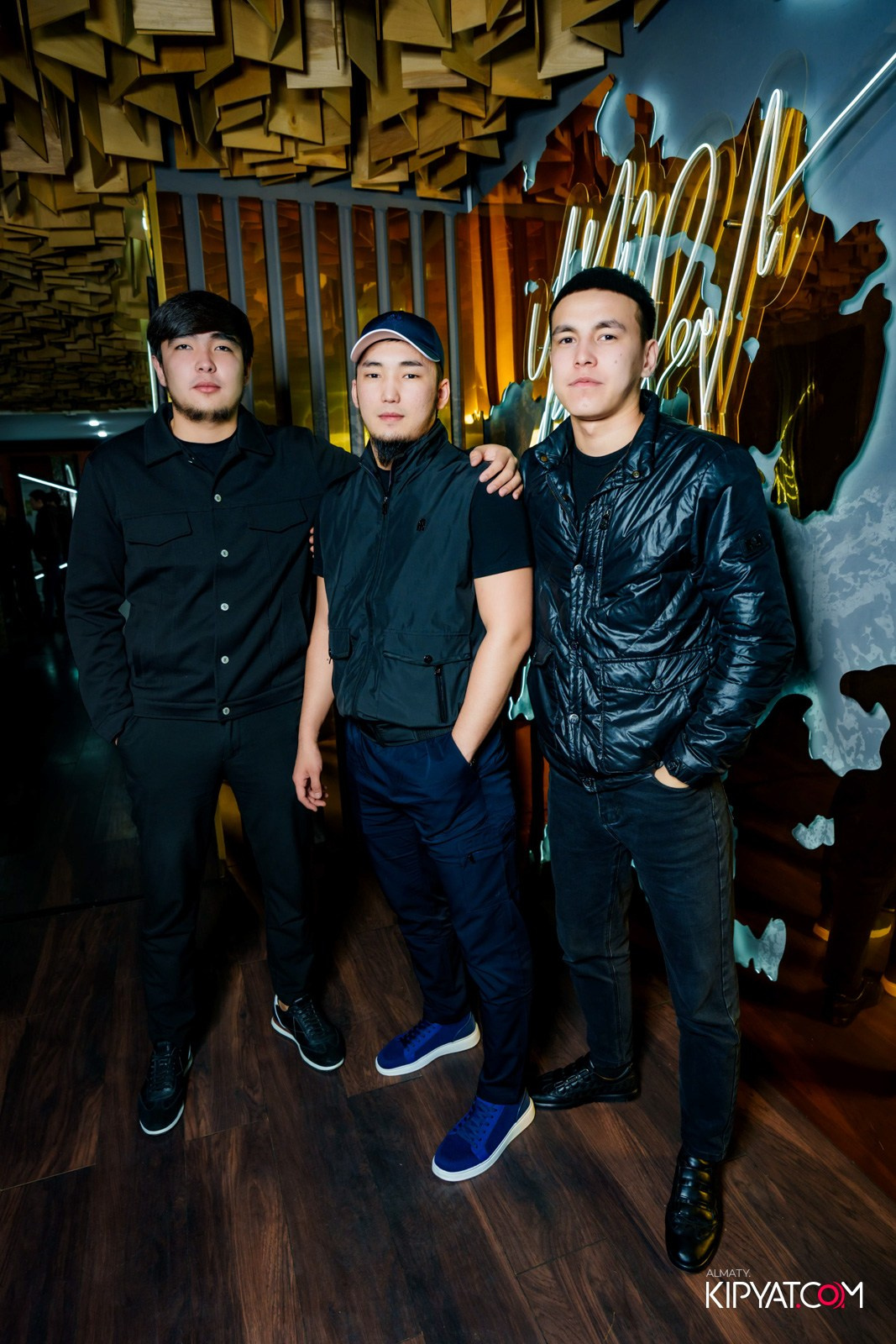 УХО И МЕДВЕДЬ НА САИНА. КИПЯТКОМ АЛМАТЫ!