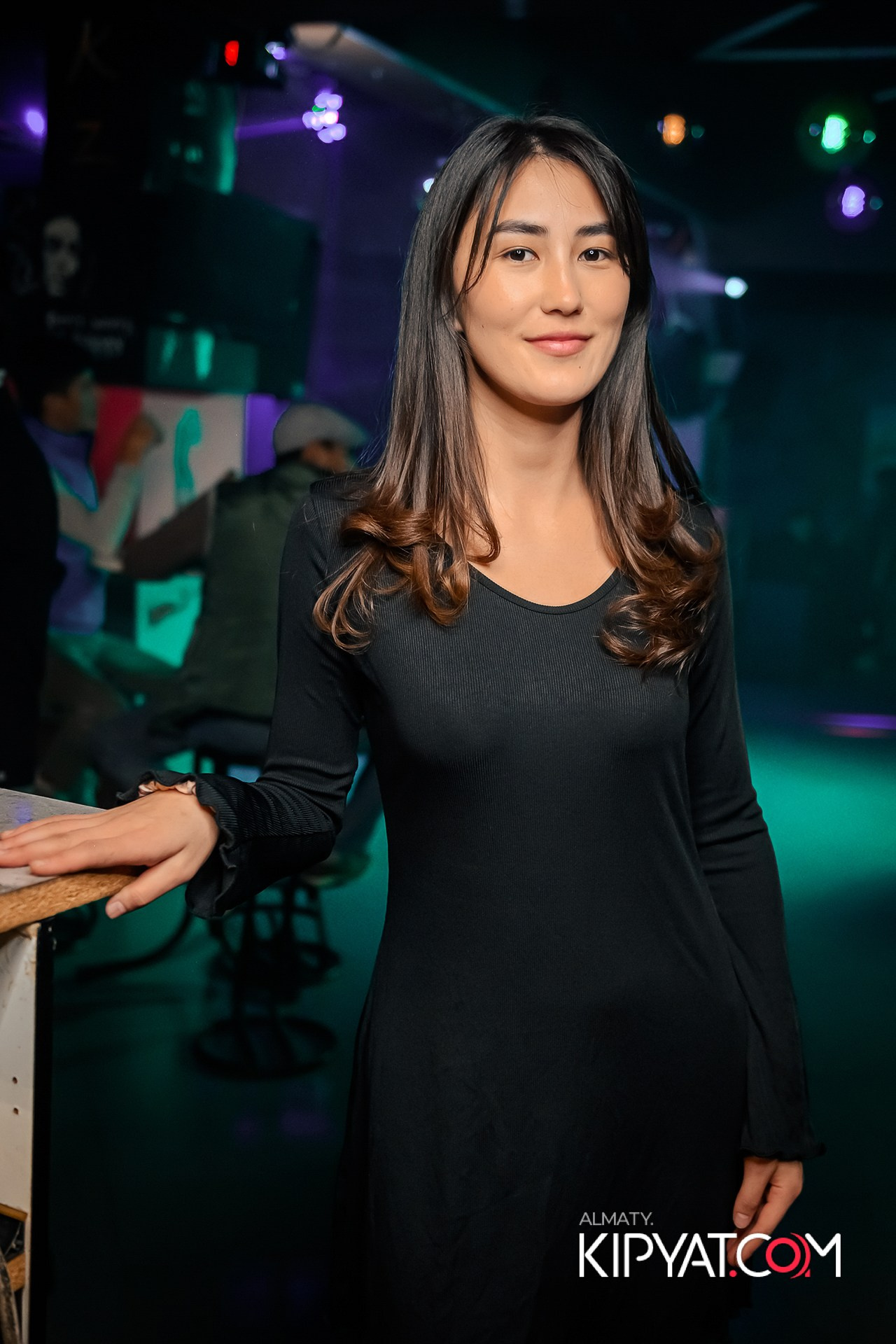 DOS 1 BAR. КИПЯТКОМ АЛМАТЫ!