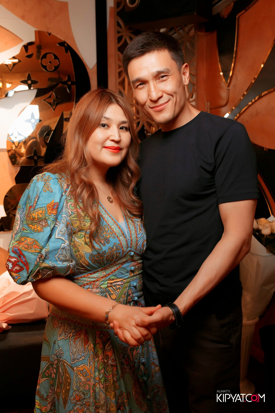 УХО И МЕДВЕДЬ НА КУРМАНГАЗЫ. КИПЯТКОМ АЛМАТЫ! Фотосъемка мероприятий в Алматы