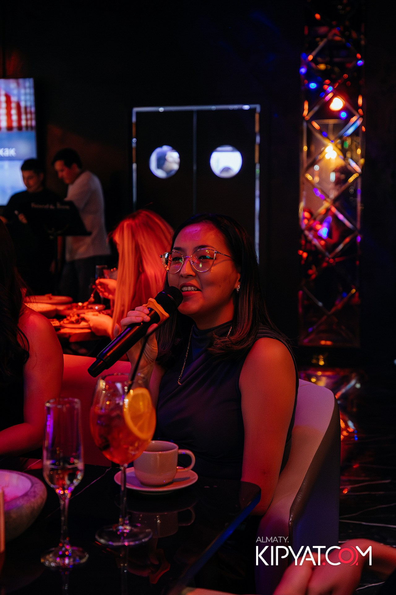 MOOD KARAOKE & TERRACE. КИПЯТКОМ АЛМАТЫ!