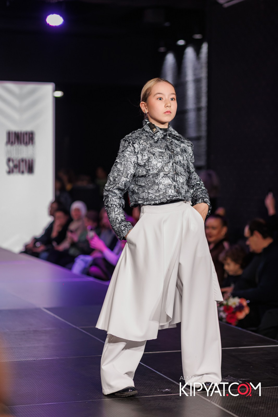 JUNIOR MODELS SHOW В РАМКАХ БЛАГОТВОРИТЕЛЬНОГО ПРОЕКТА МОДА ЗА СЧАСТЬЕ ДЕТЕЙ. КИПЯТКОМ АЛМАТЫ!