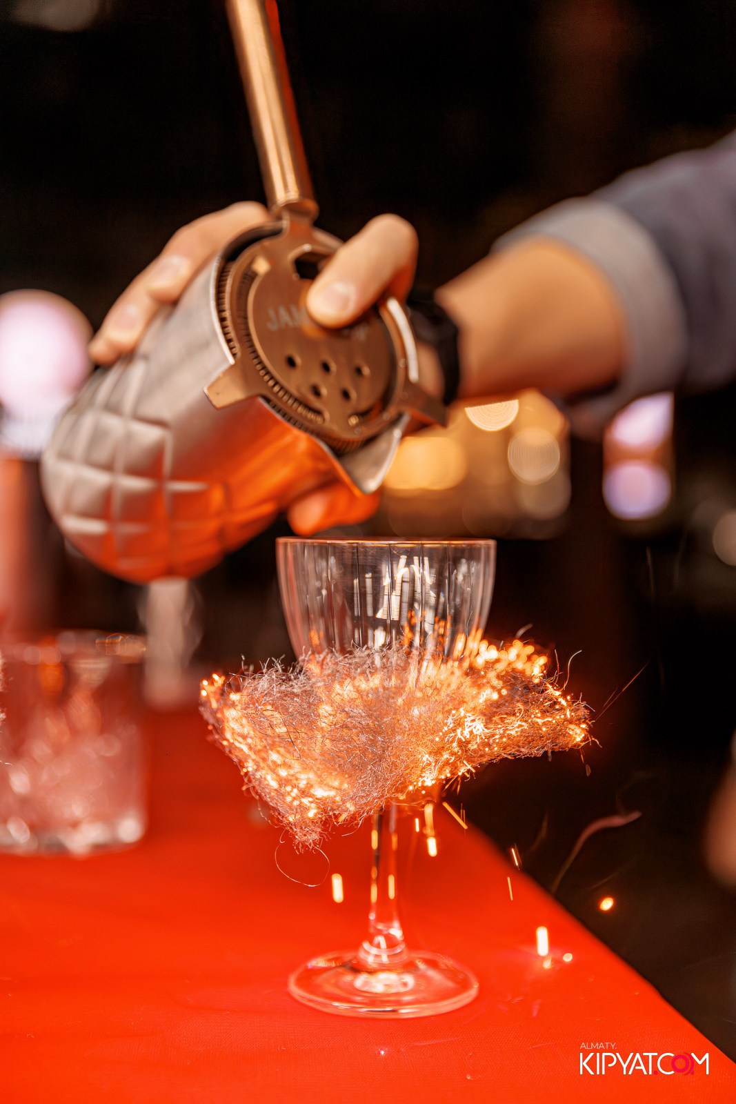 OLOVO BAR НА ДОСТЫК. КИПЯТКОМ АЛМАТЫ!