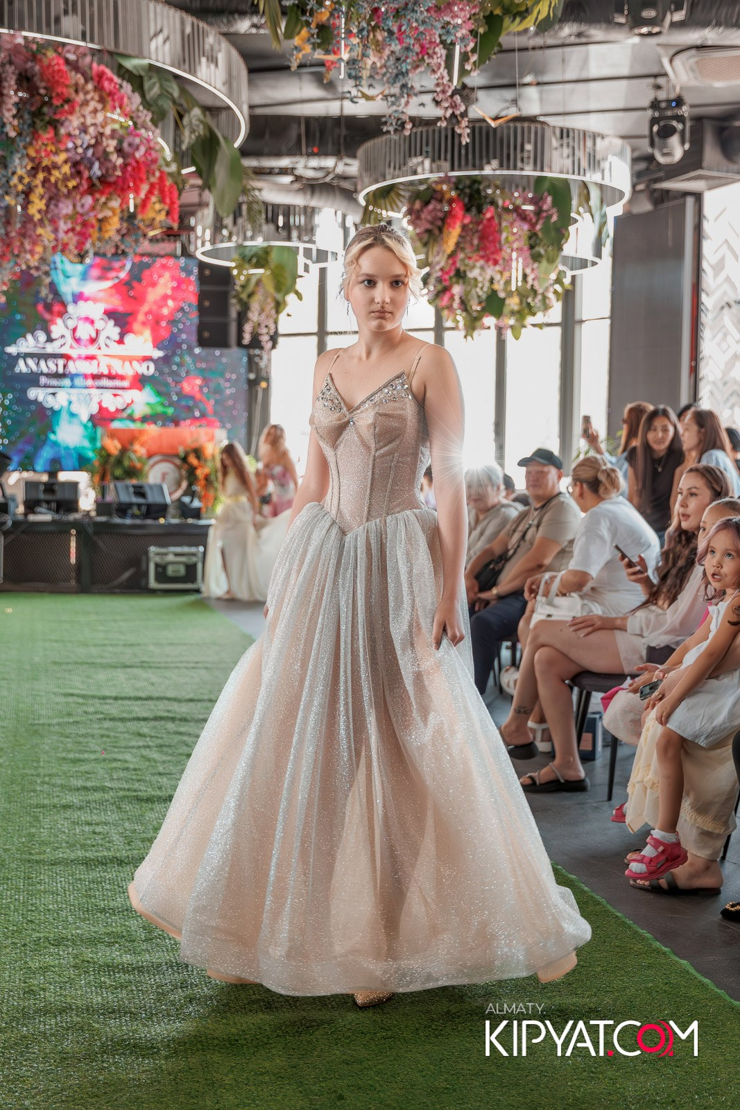 PROM KIDS FASHION SHOW. КИПЯТКОМ АЛМАТЫ!