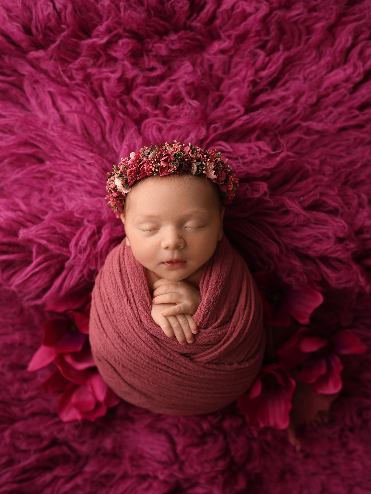 Newborn. Фотограф новорождённых в Казани Нейля Гильмутдинова ньюборн