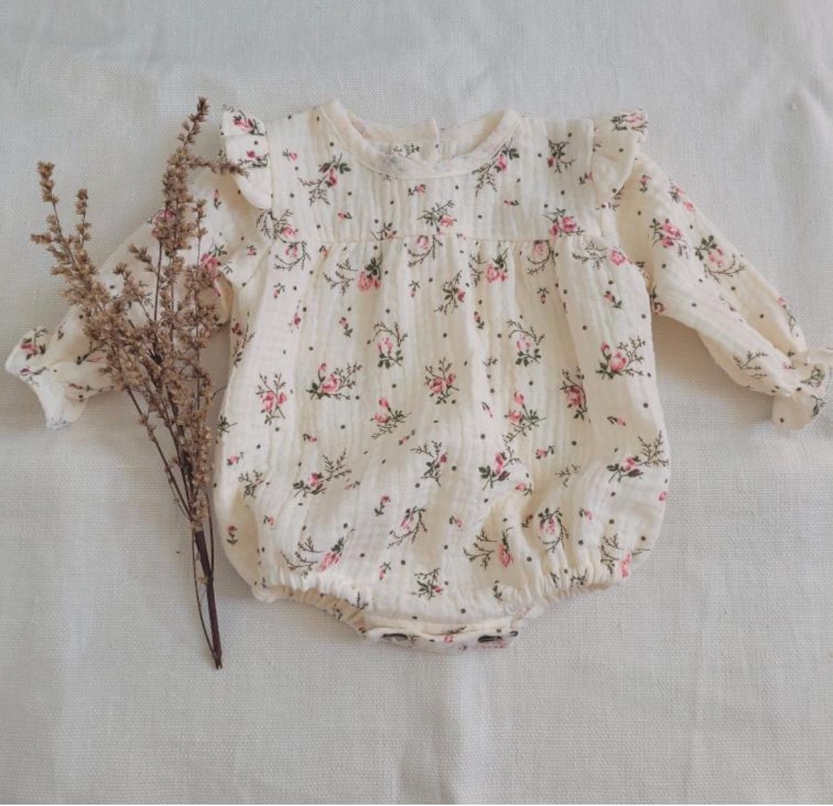 Для девочек 2-5 мес. Фотограф новорожденных в Москве Воробьева Юлия