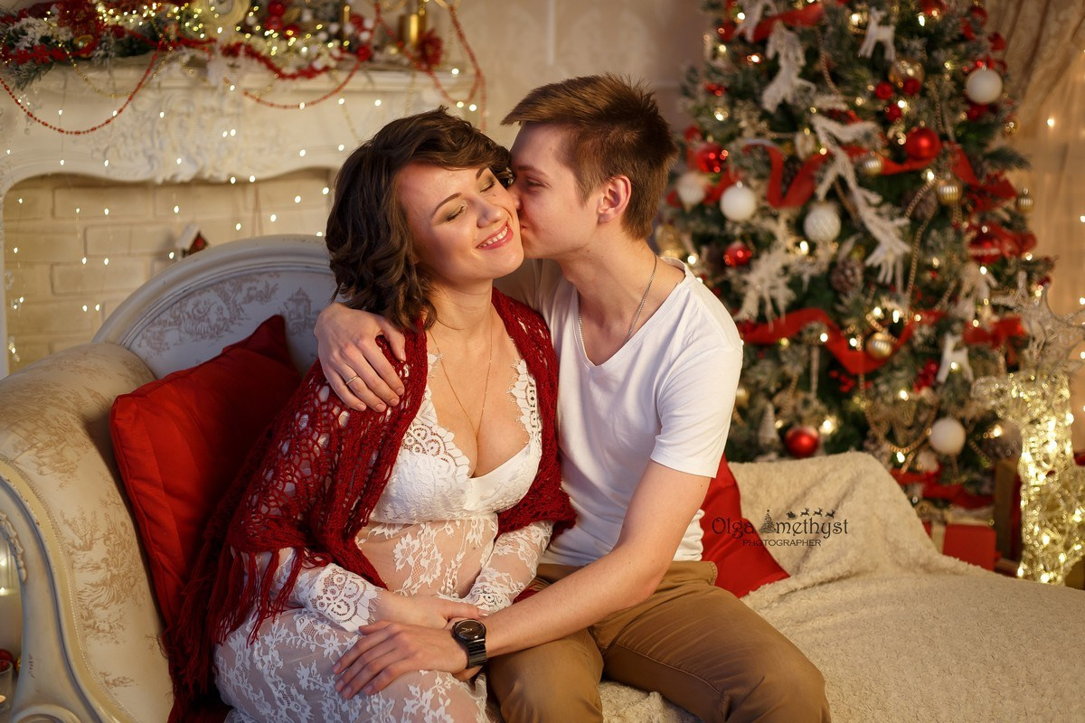 Фотосессия беременности в Москве — съемка беременных в студии