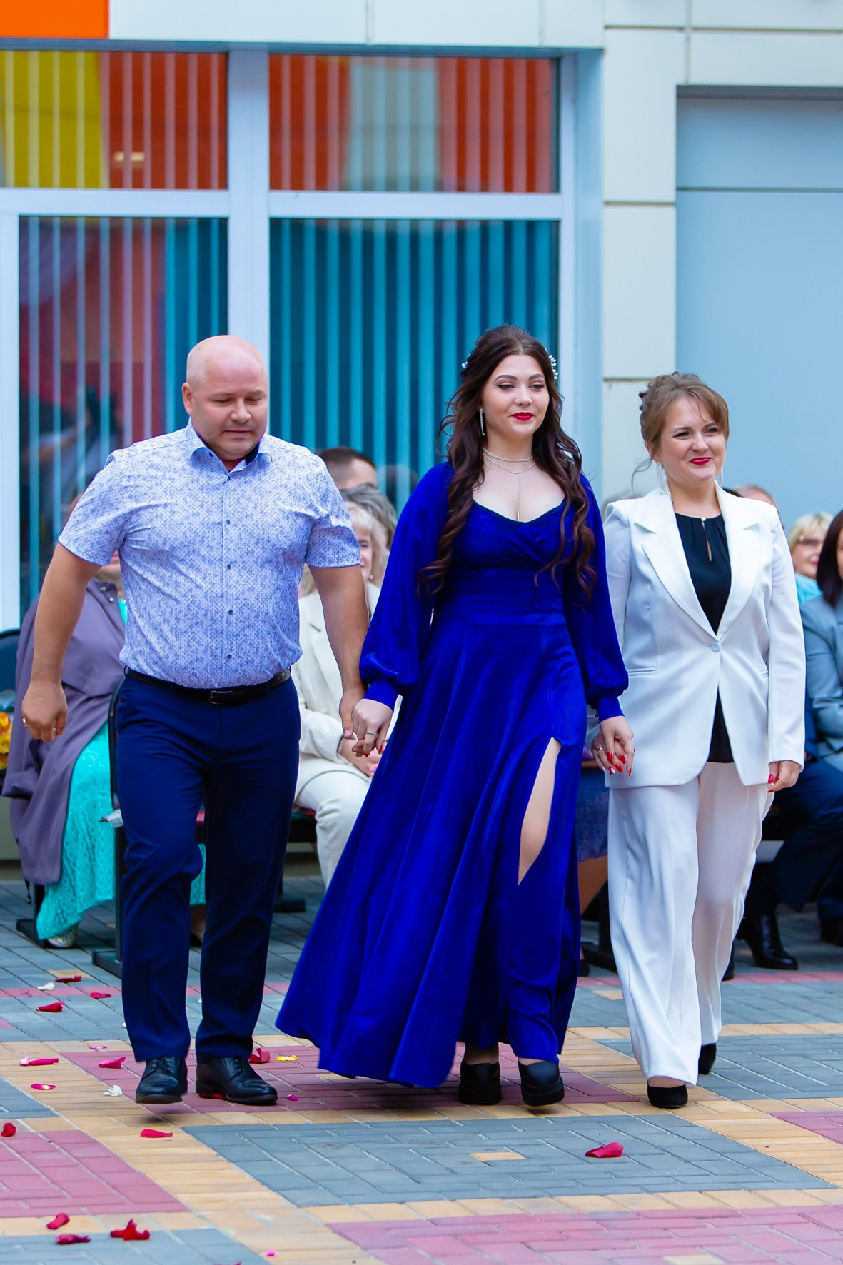 Выпускной вечер. Профессиональная съёмка и монтаж фото&видео в Курске и области