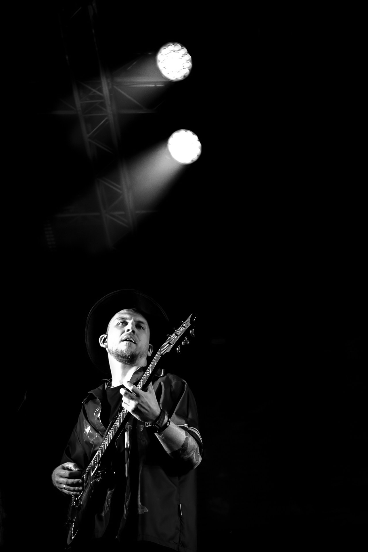 Концерт группы Заточка, 04.07.25, Red Summer, Красный Октябрь. Илья «Бешеный Пёс» Погребняк.