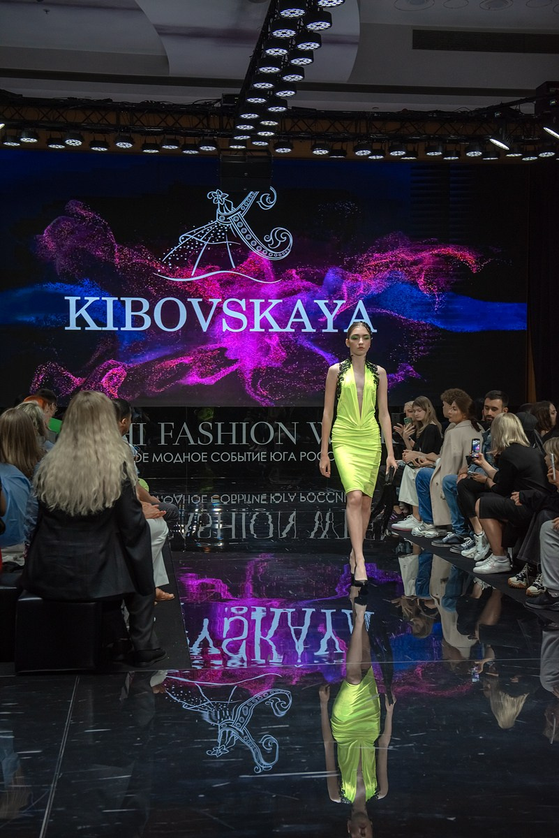 SochiFashionWeek2024 дизайнер Кибовская. Семейный и коммерческий фотограф в Сочи Александр Бодунов