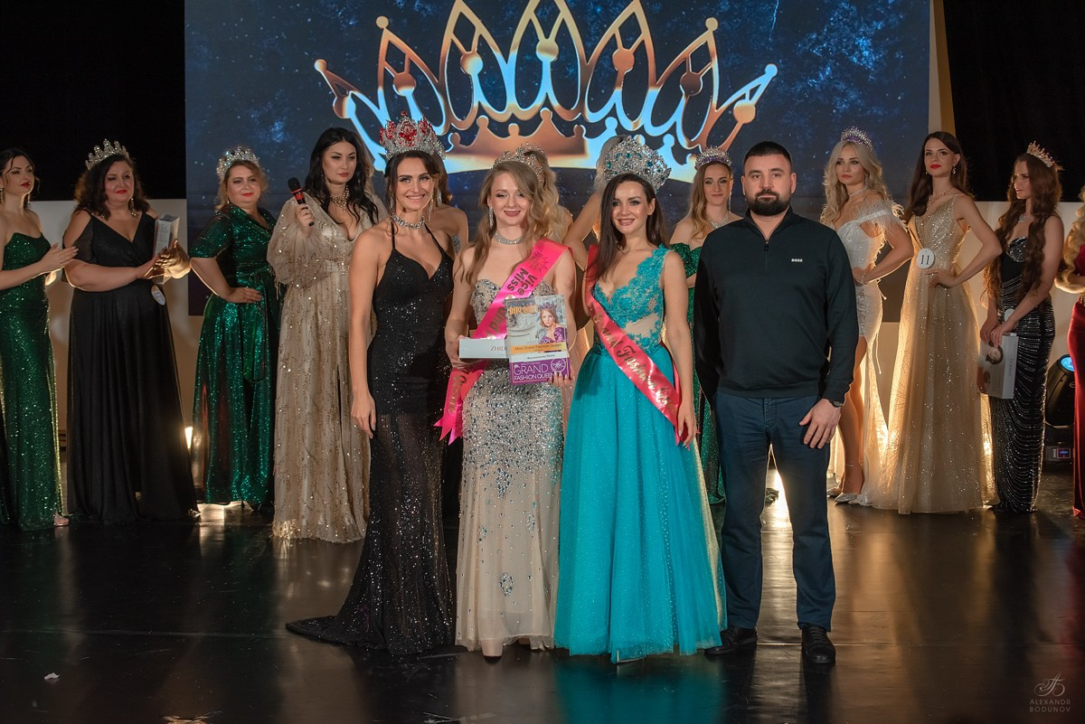 GrandFashionShow2024. Семейный и коммерческий фотограф в Сочи Александр Бодунов