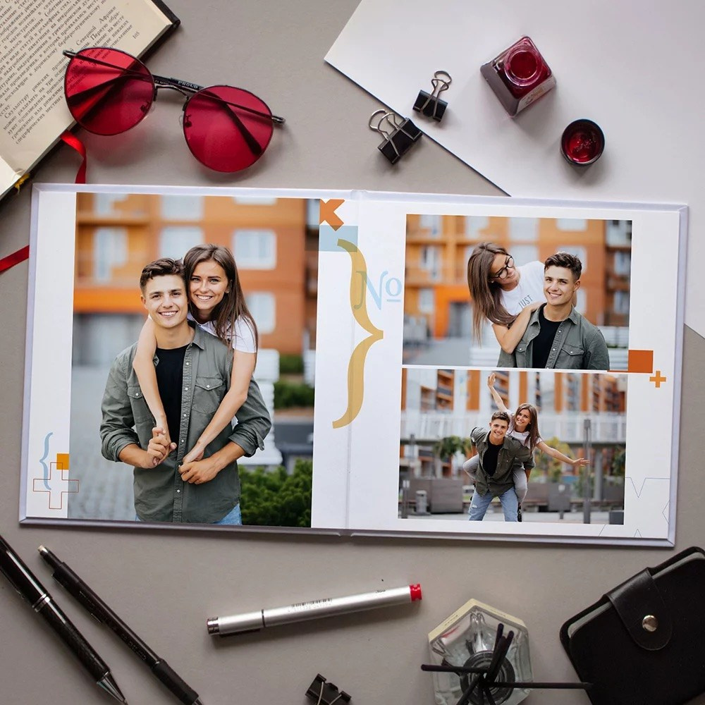  Групповые фото класса, одинаковые для всех. Формат книги 20х20