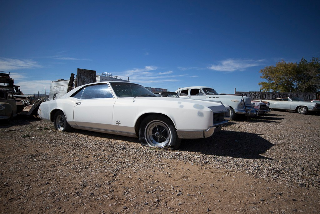 Ретро- авторазборка, США, 2013. Фотограф Василий Буланов