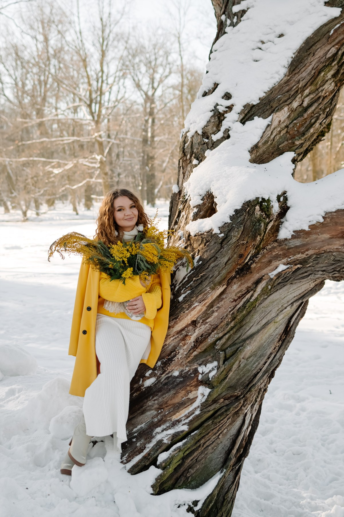 Ева с мимозой. Свадебный и сеейный фотограф в Санкт-Петербурге Елена Худякова