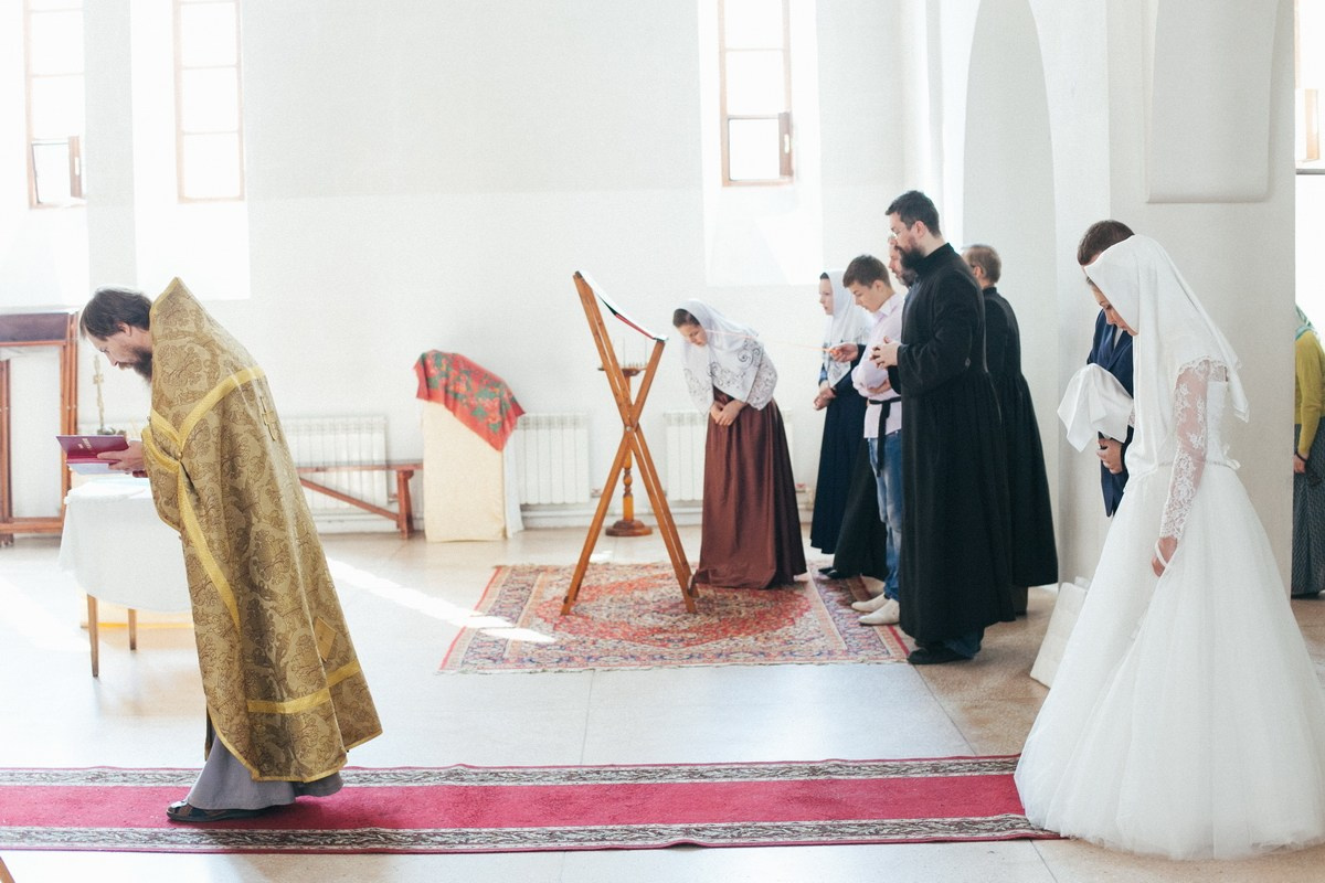 Венчание в Санкт Петербурге. Фотограф крещение венчание в Петербурге! Помогает подобрать храм и посоветовал душевного батюшку в СПб